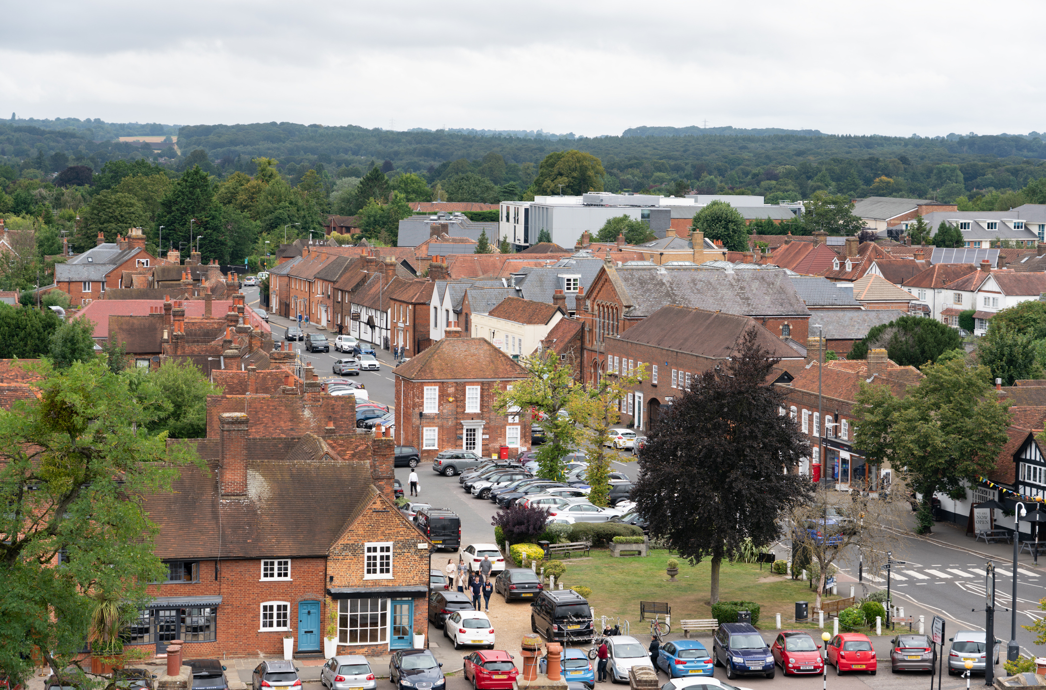 An elevated view of Beaconsfield Old Town in Buckinghamshire, UK.